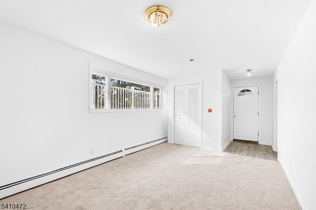 2 Beemer Rd, Wantage Twp., NJ 07461