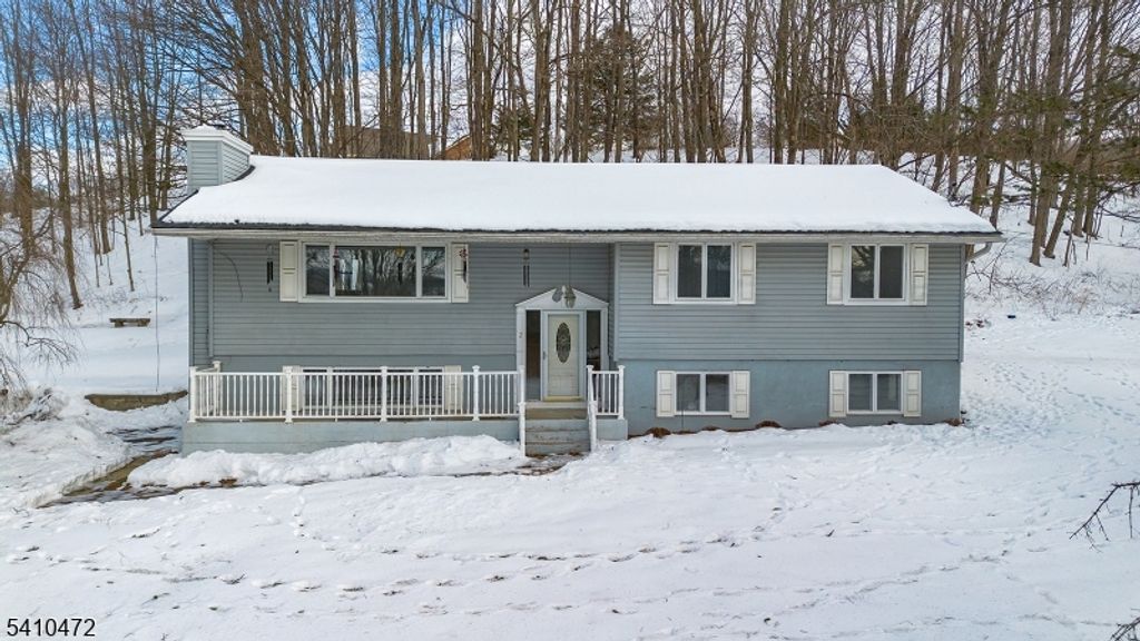 2 Beemer Rd, Wantage Twp., NJ 07461