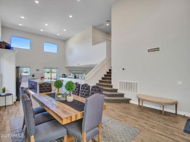 4326 W KENAI Drive, New River, AZ 85087