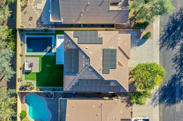 4326 W KENAI Drive, New River, AZ 85087