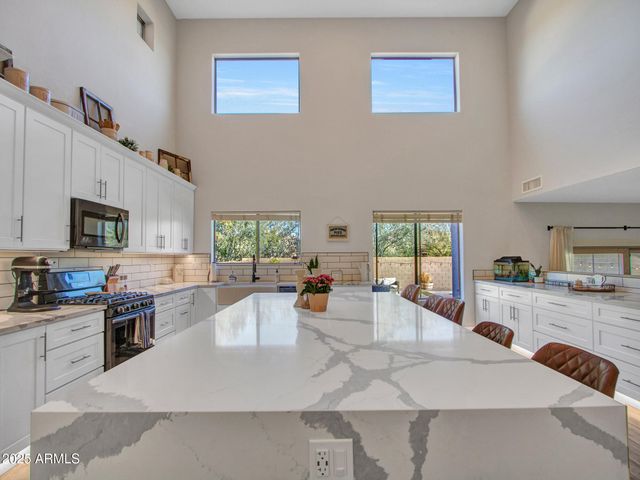 4326 W KENAI Drive, New River, AZ 85087