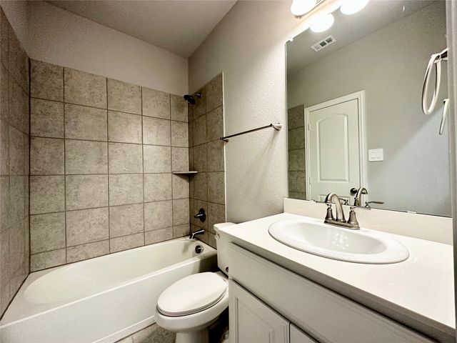 1428 Waverley Drive, Greenville, TX 75402