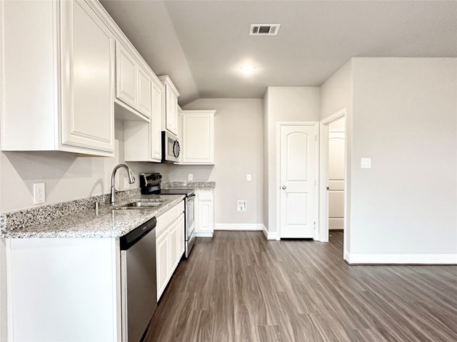 1428 Waverley Drive, Greenville, TX 75402