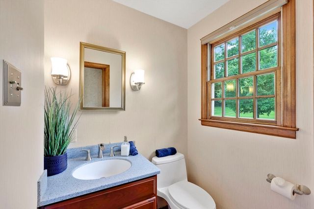 235 N Westfield St, Agawam, MA 01030