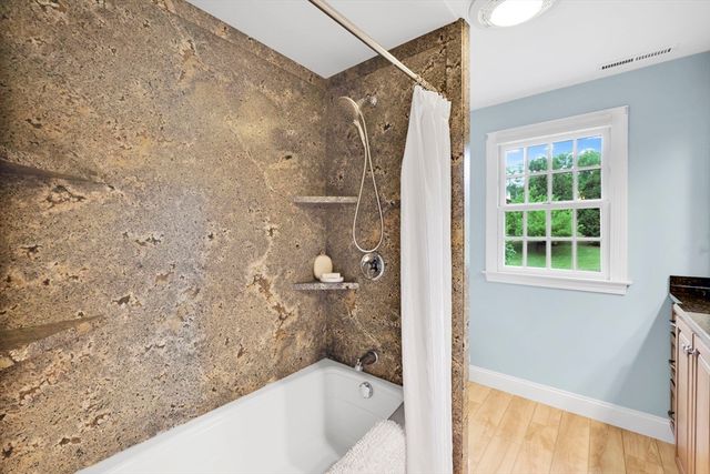 235 N Westfield St, Agawam, MA 01030