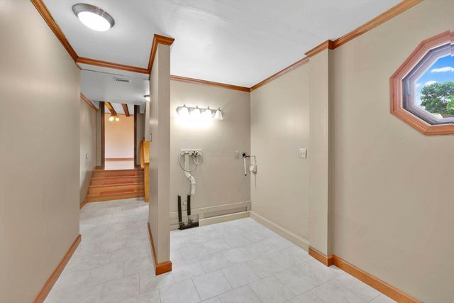235 N Westfield St, Agawam, MA 01030