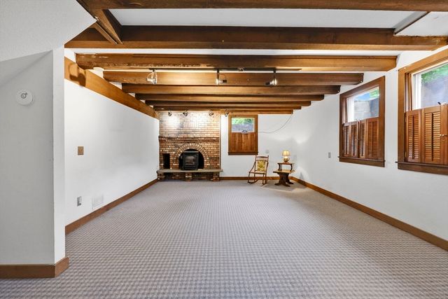 235 N Westfield St, Agawam, MA 01030