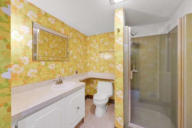 235 N Westfield St, Agawam, MA 01030