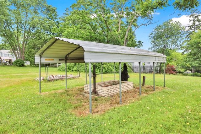 235 N Westfield St, Agawam, MA 01030