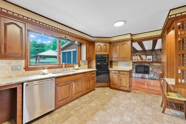 235 N Westfield St, Agawam, MA 01030