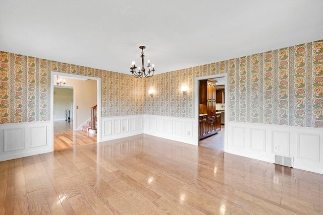 235 N Westfield St, Agawam, MA 01030