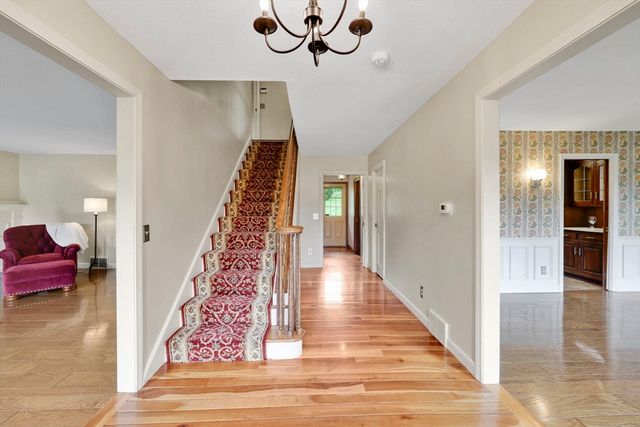 235 N Westfield St, Agawam, MA 01030