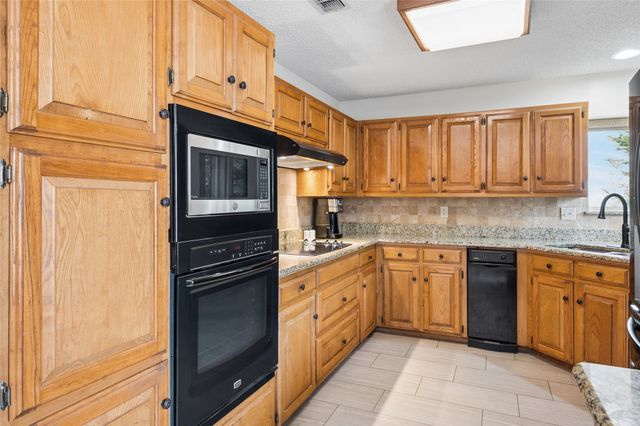 4001 Copperwood Court, Colleyville, TX 76034