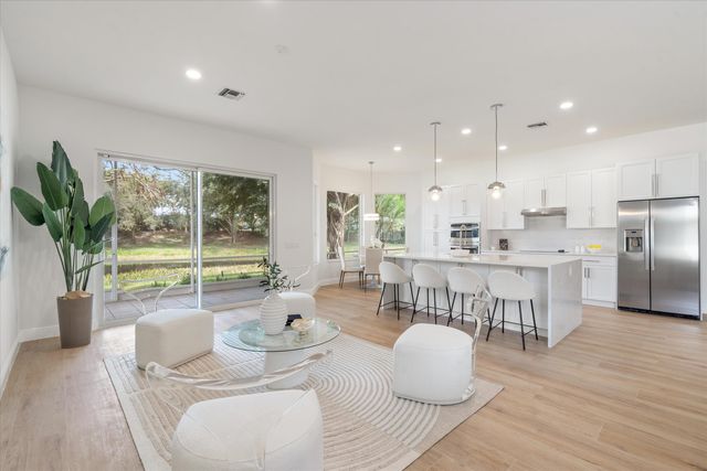 7585 Las Cruces Court, Boynton Beach, FL 33437