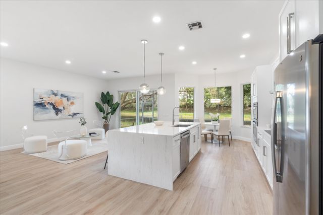 7585 Las Cruces Court, Boynton Beach, FL 33437