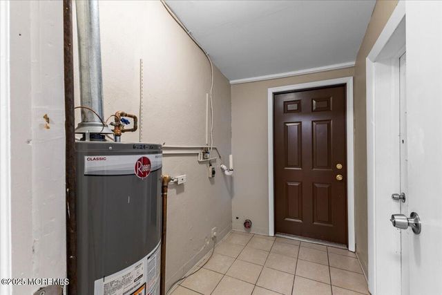 56 Wert Avenue, Hamilton, NJ 08610