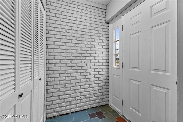 56 Wert Avenue, Hamilton, NJ 08610