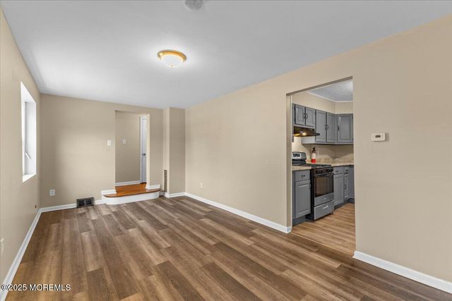 56 Wert Avenue, Hamilton, NJ 08610