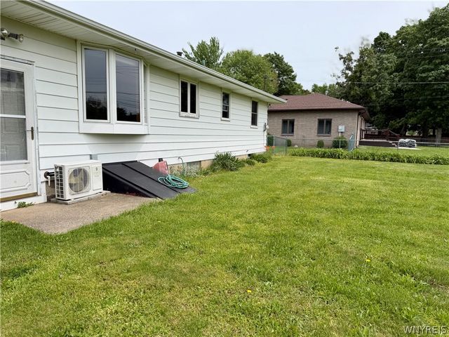 4005 Staley Drive, Hamburg, NY 14075