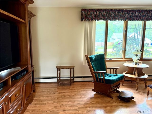 4005 Staley Drive, Hamburg, NY 14075