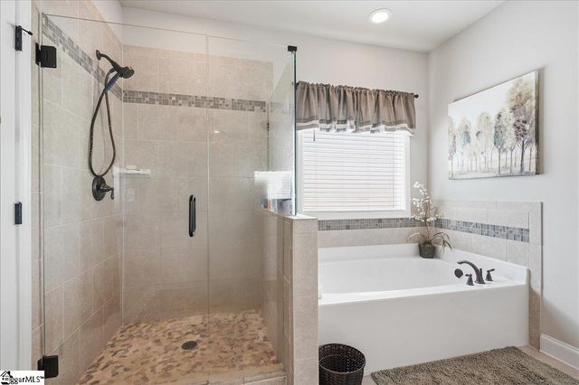1 Foxmoor Court, Simpsonville, SC 29680