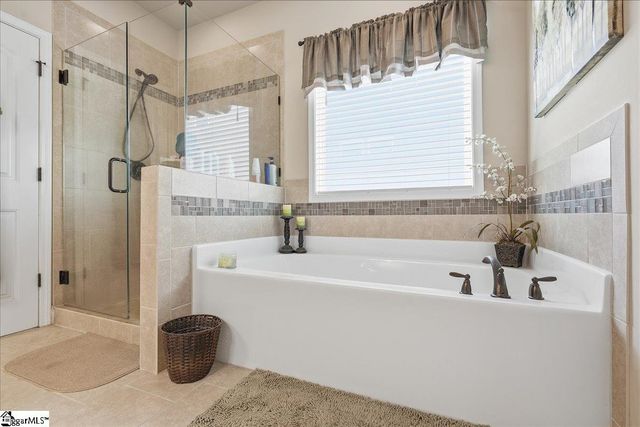1 Foxmoor Court, Simpsonville, SC 29680