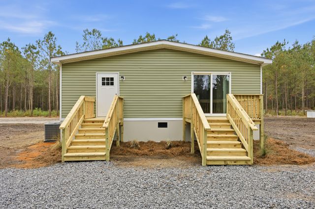 105 Praxis Court, Cottageville, SC 29435