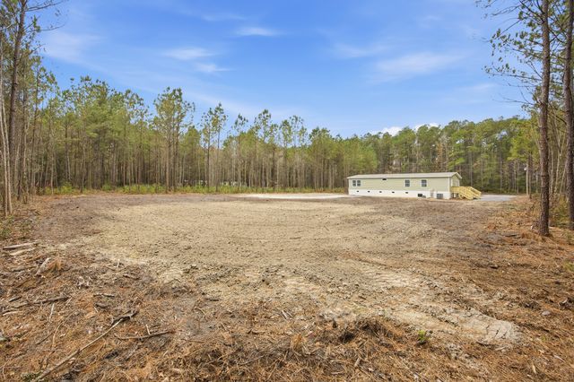 105 Praxis Court, Cottageville, SC 29435