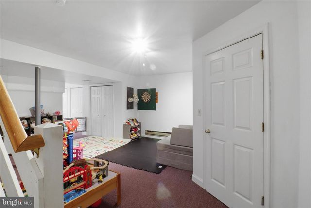 353 COBBLESTONE LN, Lancaster, PA 17601