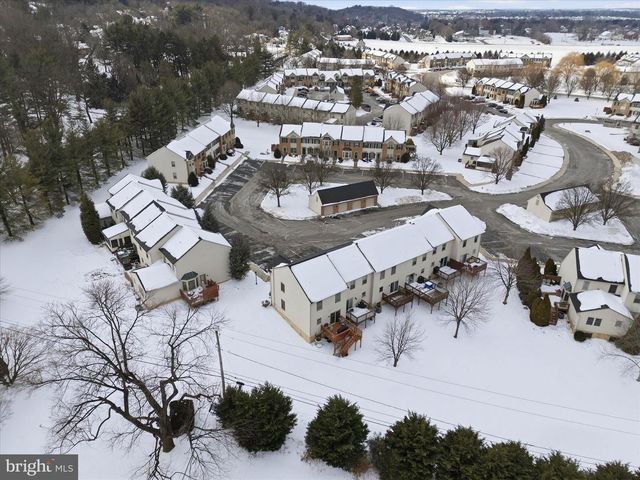 353 COBBLESTONE LN, Lancaster, PA 17601