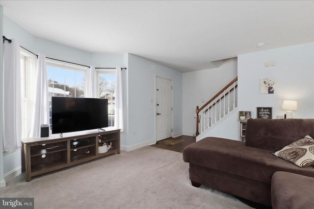 353 COBBLESTONE LN, Lancaster, PA 17601