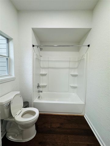 400 Powder River Circle, Conroe, TX 77316