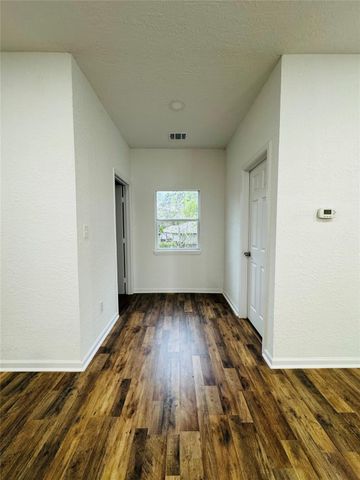 400 Powder River Circle, Conroe, TX 77316