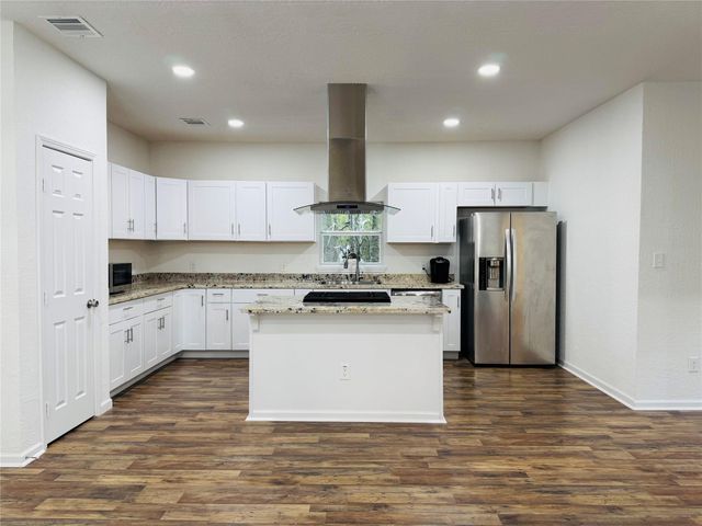 400 Powder River Circle, Conroe, TX 77316