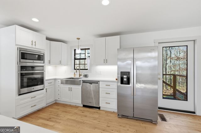 1664 Bell Gap Road, Hiawassee, GA 30546