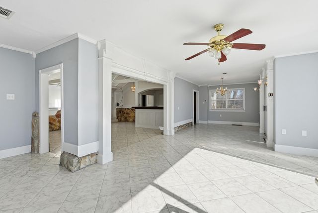 130 Waterside Lane, Hot Springs, AR 71913