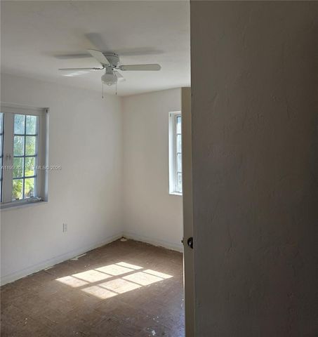 1044 NE 4th Ave, Homestead, FL 33030