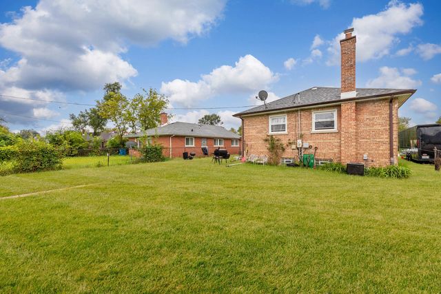 15225 5th Avenue, Phoenix, IL 60426