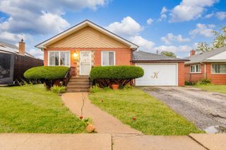 15225 5th Avenue, Phoenix, IL 60426