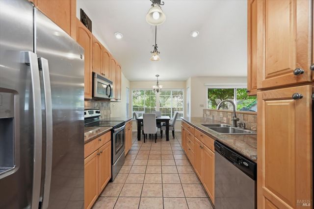 18846 Horseshoe Rd, Hidden Valley Lake, CA 95467