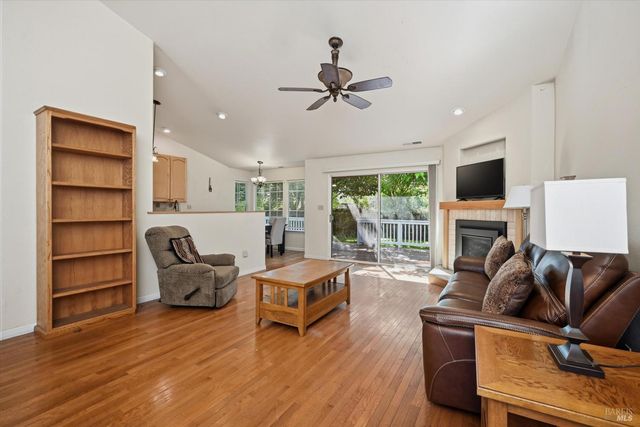 18846 Horseshoe Rd, Hidden Valley Lake, CA 95467