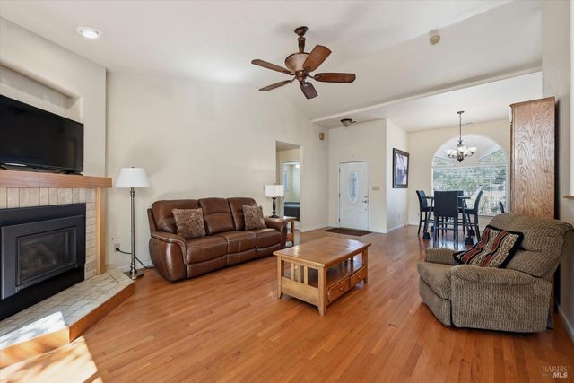 18846 Horseshoe Rd, Hidden Valley Lake, CA 95467
