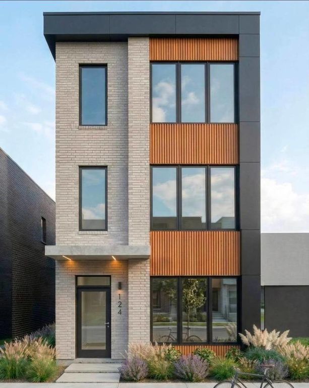 3332 W Walnut Street, Chicago, IL 60624 — exterior