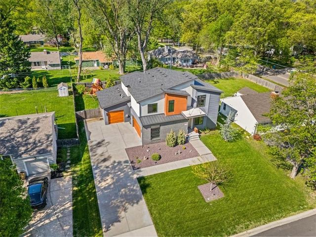 4706 W 65th Terrace, Prairie Village, KS 66208