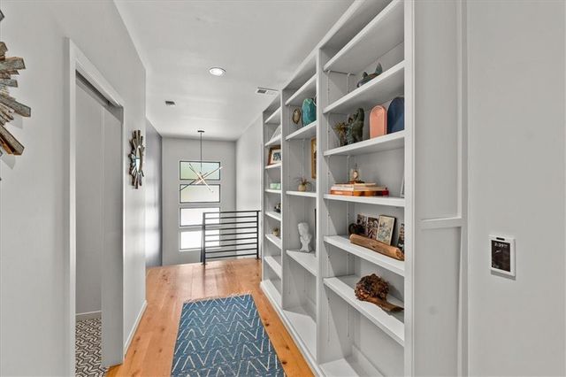 4706 W 65th Terrace, Prairie Village, KS 66208