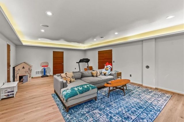 4706 W 65th Terrace, Prairie Village, KS 66208