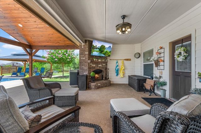535 Christenberry Road, Springtown, TX 76082