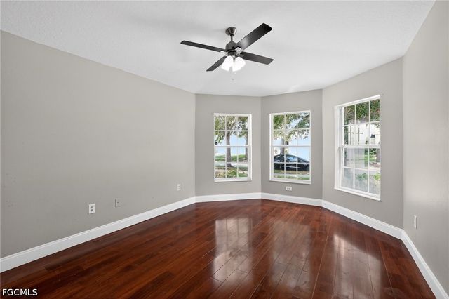 7513 Turtle View DR, Ruskin, FL 33573