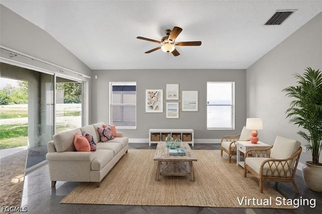 7513 Turtle View DR, Ruskin, FL 33573