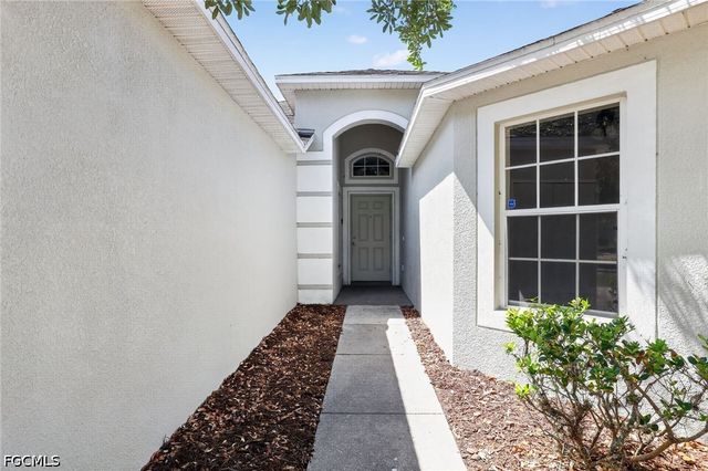 7513 Turtle View DR, Ruskin, FL 33573